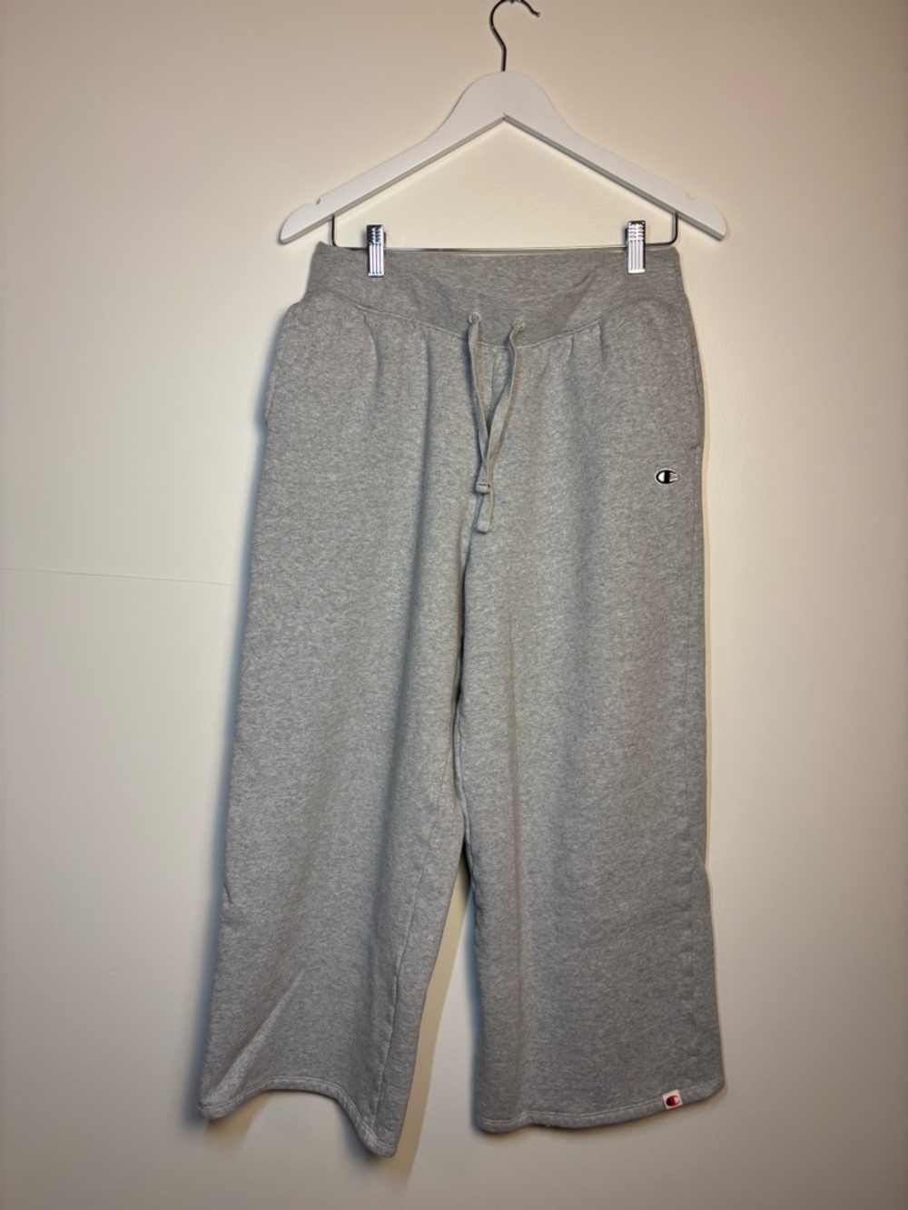 Champion Women’s Fleece Wide Legged Sweatpants Oxford Grey Heather, size M - Picture 3 of 8